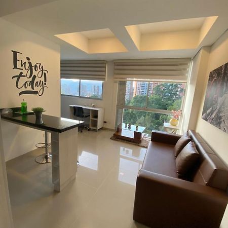 Apartasuite Moderna - En El Corazon Del Poblado Medellín Exteriör bild