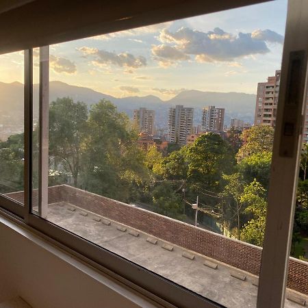 Apartasuite Moderna - En El Corazon Del Poblado Medellín Exteriör bild