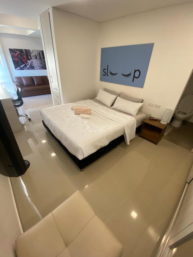 Apartasuite Moderna - En El Corazon Del Poblado Medellín Exteriör bild