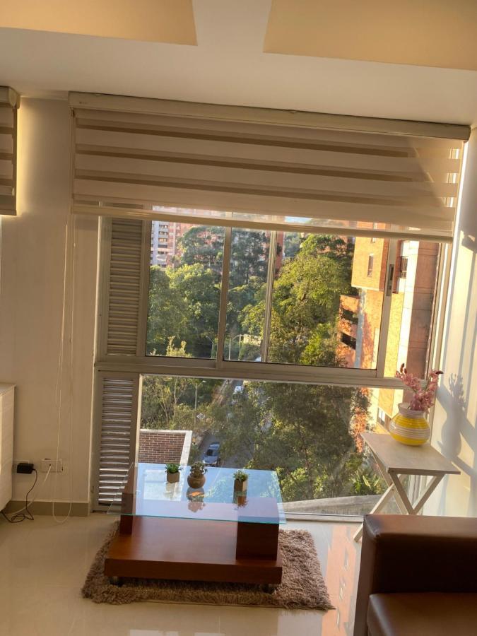 Apartasuite Moderna - En El Corazon Del Poblado Medellín Exteriör bild