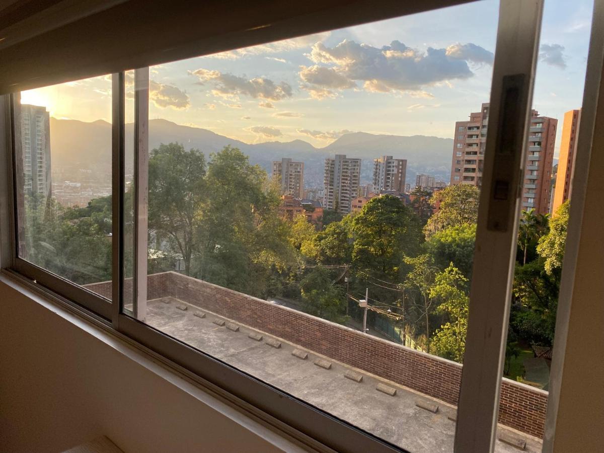 Apartasuite Moderna - En El Corazon Del Poblado Medellín Exteriör bild