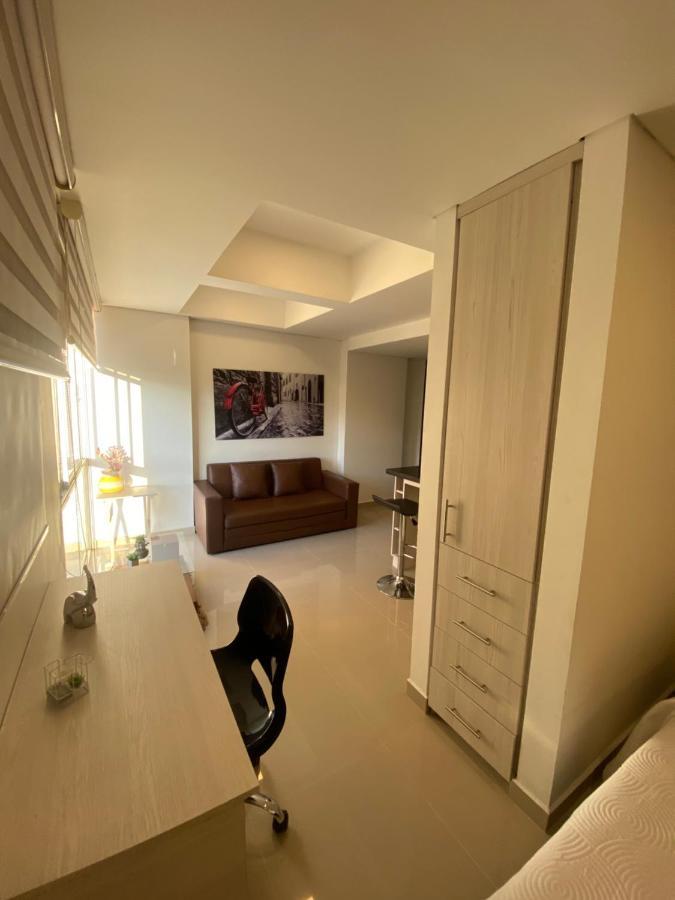 Apartasuite Moderna - En El Corazon Del Poblado Medellín Exteriör bild