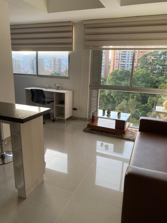 Apartasuite Moderna - En El Corazon Del Poblado Medellín Exteriör bild