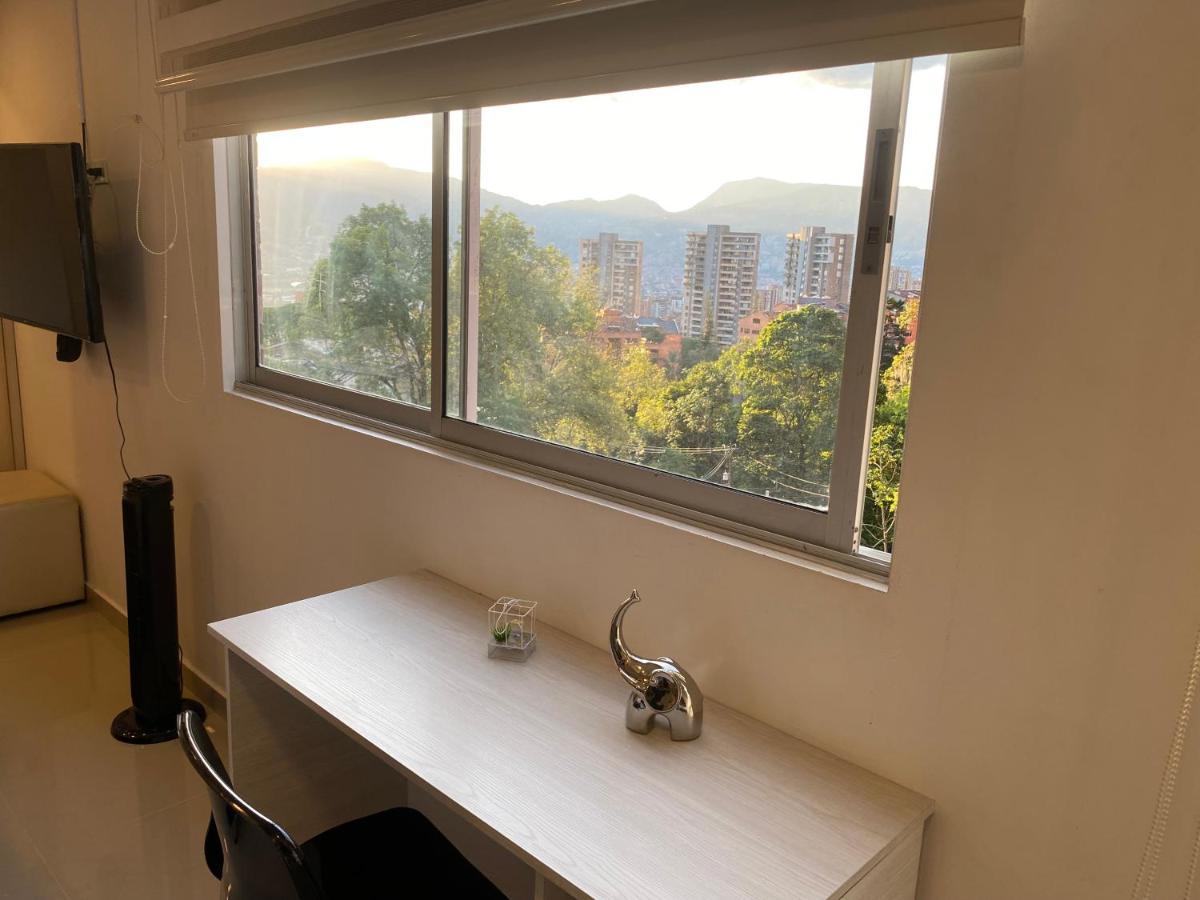 Apartasuite Moderna - En El Corazon Del Poblado Medellín Exteriör bild