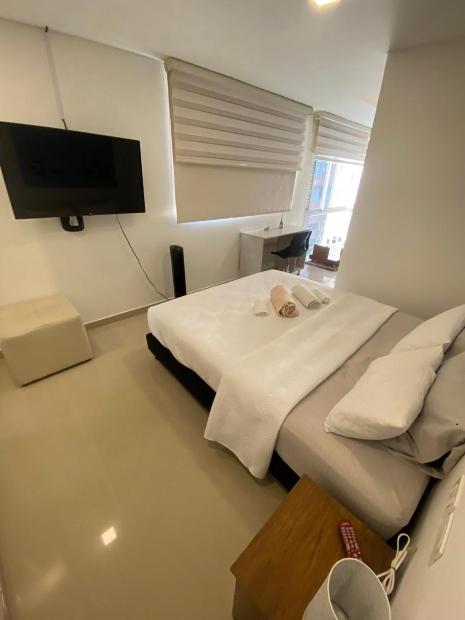 Apartasuite Moderna - En El Corazon Del Poblado Medellín Exteriör bild